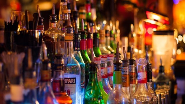 Ayuntamiento de Morelia suspende actividades de bares, gimnasios y otros establecimientos hasta el 30 de abril